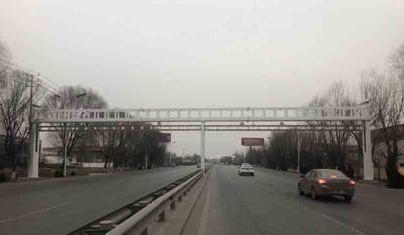 鹰潭公路限高杆